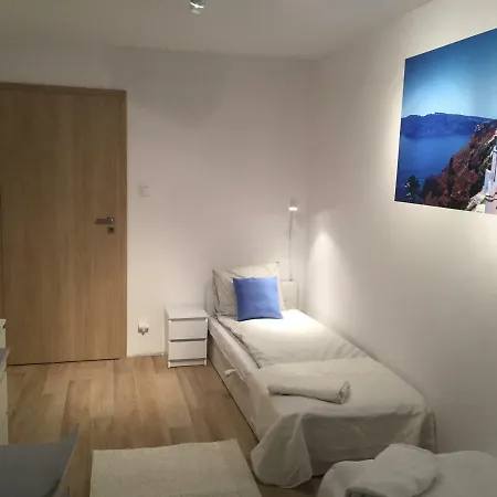 6 Cities Apartmán