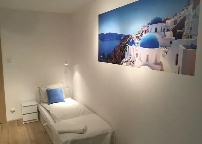 6 Cities Apartment *